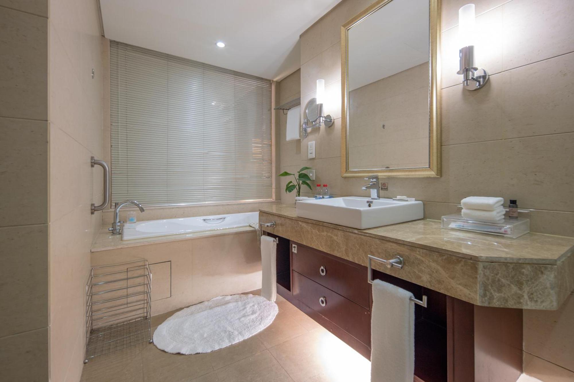 Haiwaihai Crown Hotel Ma'Anshan Екстер'єр фото